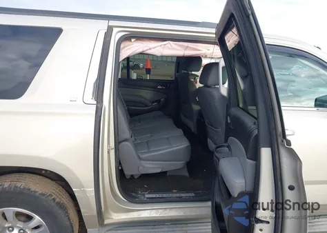 2016 Chevrolet Suburban Lt z USA, uszkodzony, nr VIN 1GNSKHKC7GR101526